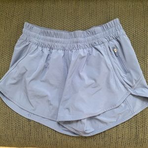 LULULEMON TRACKER SHORT V *4"
Water Drop